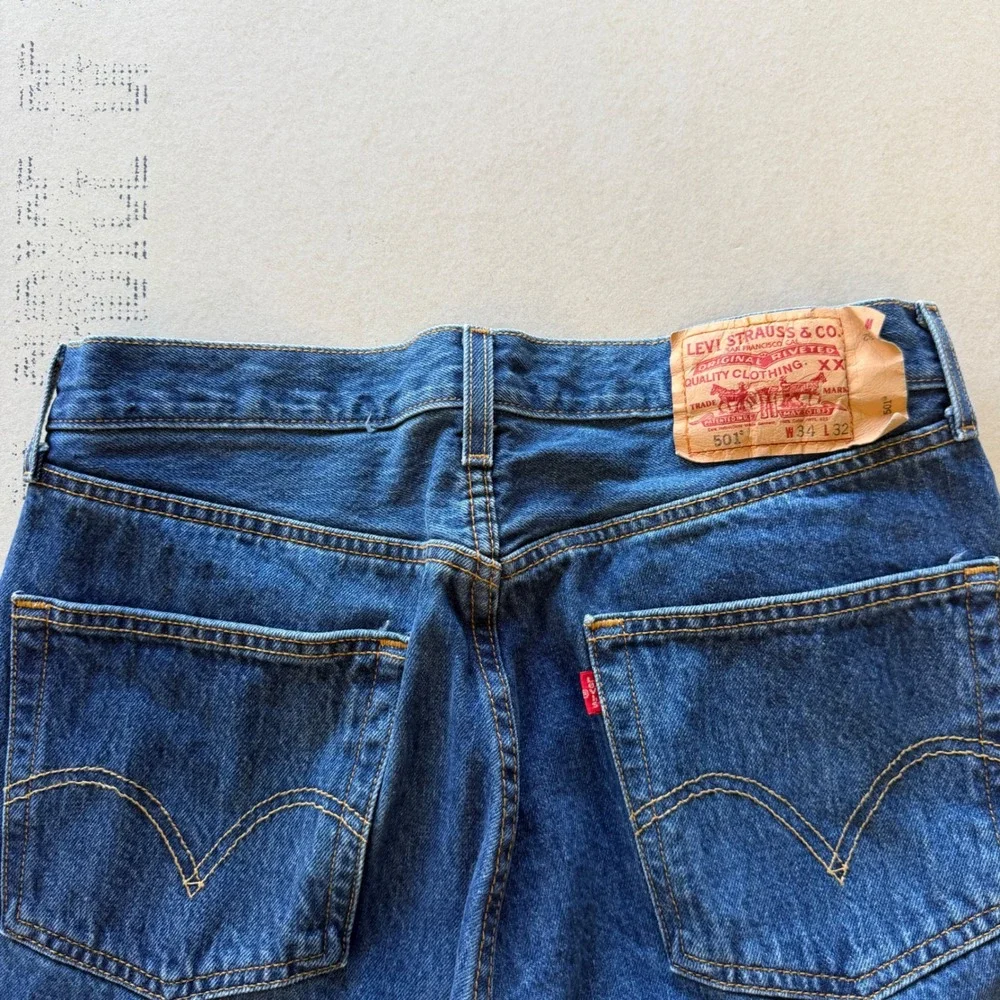 Vintage‎ Levi's 501 Button Fly Straight Leg Jeans